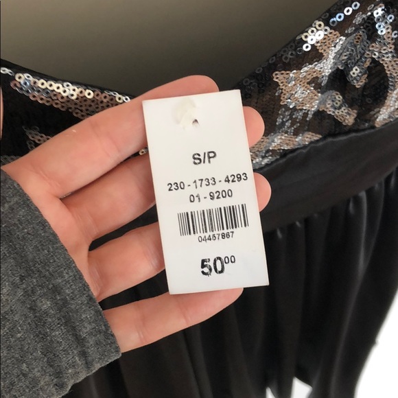 Black & silver sequinned cocktail dress - Picture 4 of 6